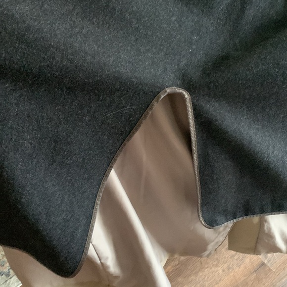 Sanyo Trench Coat. Size 40R. Removable lining. Great condition - Picture 4 of 10